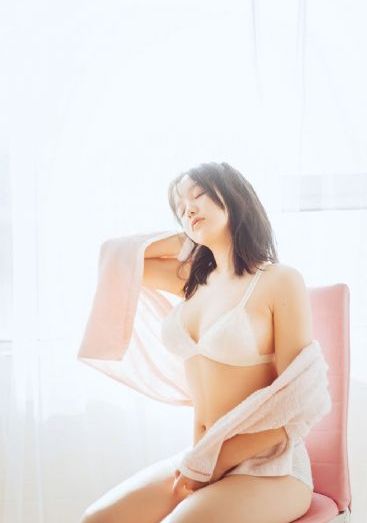 亚洲娇小被黑人好吊妞中文_国语版高清